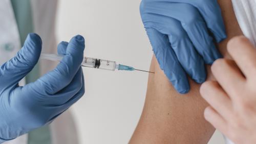 Se suspende durante 15 días la vacunación con AstraZeneca